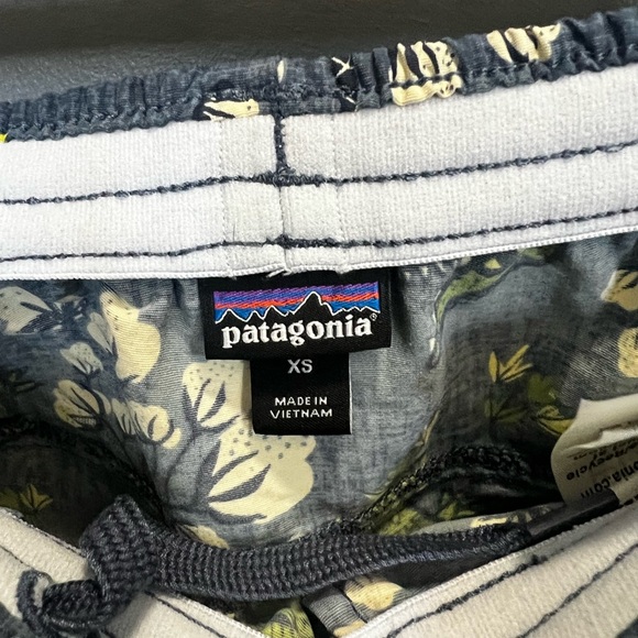 Limited Edition Patagonia Gator Baggies - Picture 3 of 3